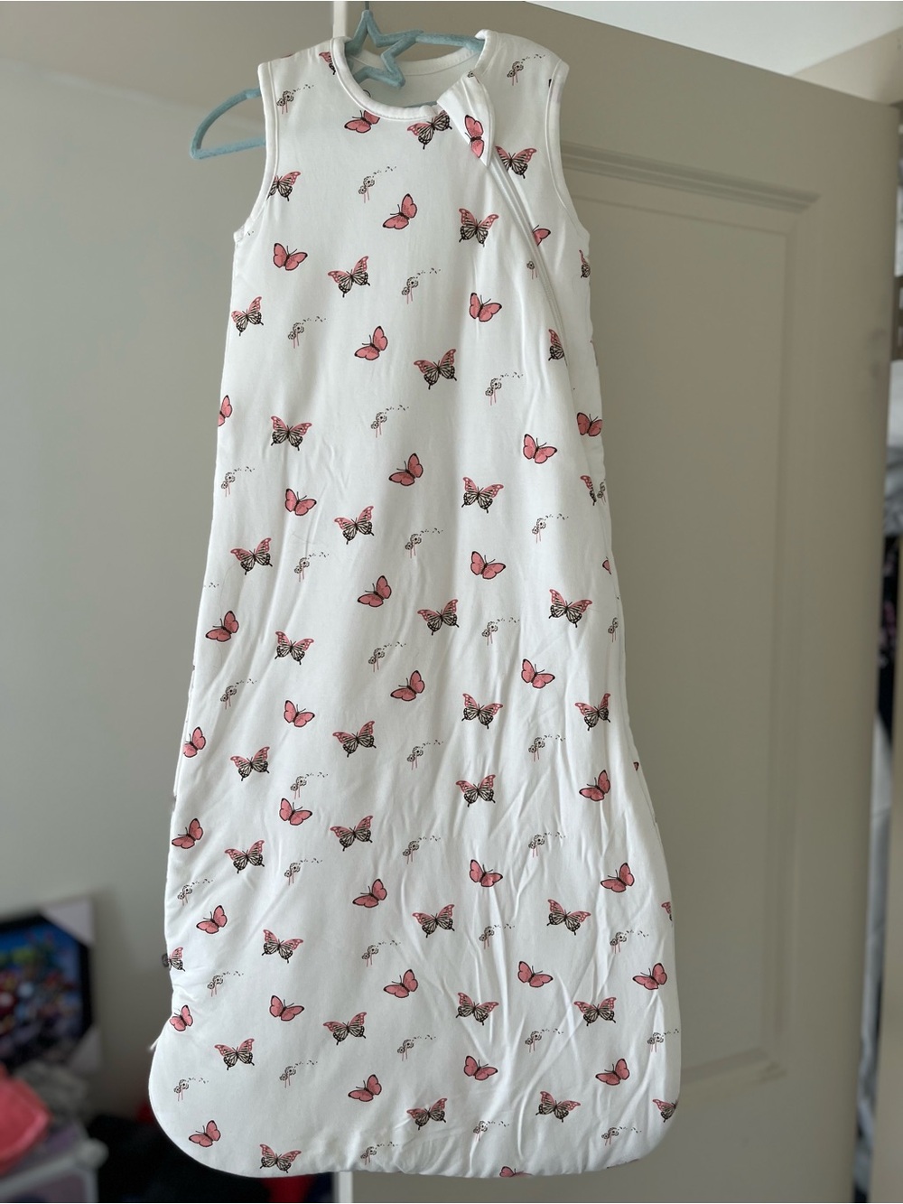 Kyte BABY White Sleeveless Sleep Gown with Pink Butterfly Print